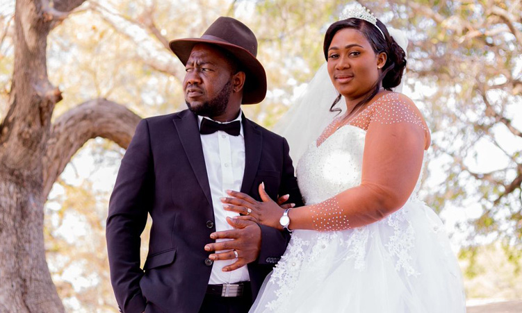 Beautiful wedding ceremony at Zambali Lodge